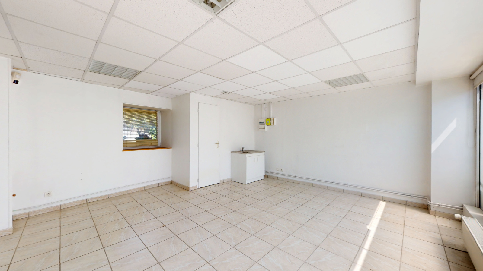 Image_, Local commercial, Bavilliers, ref :2497