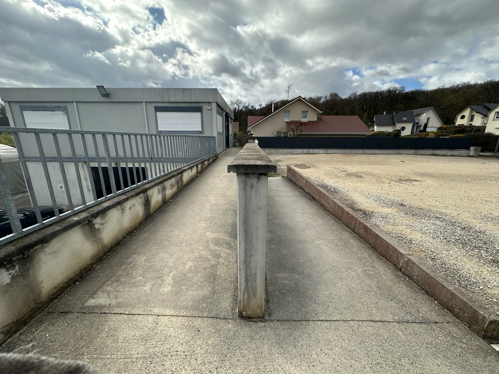 Image_, Local commercial, Pérouse, ref :2379